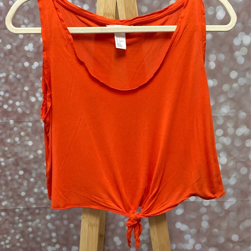 Knotted tank top